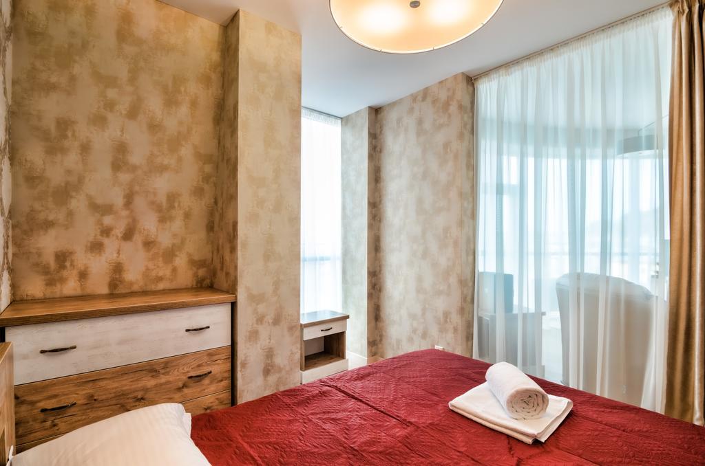 Leogrand Apartments Z Panoramoyu Lvova Dış mekan fotoğraf